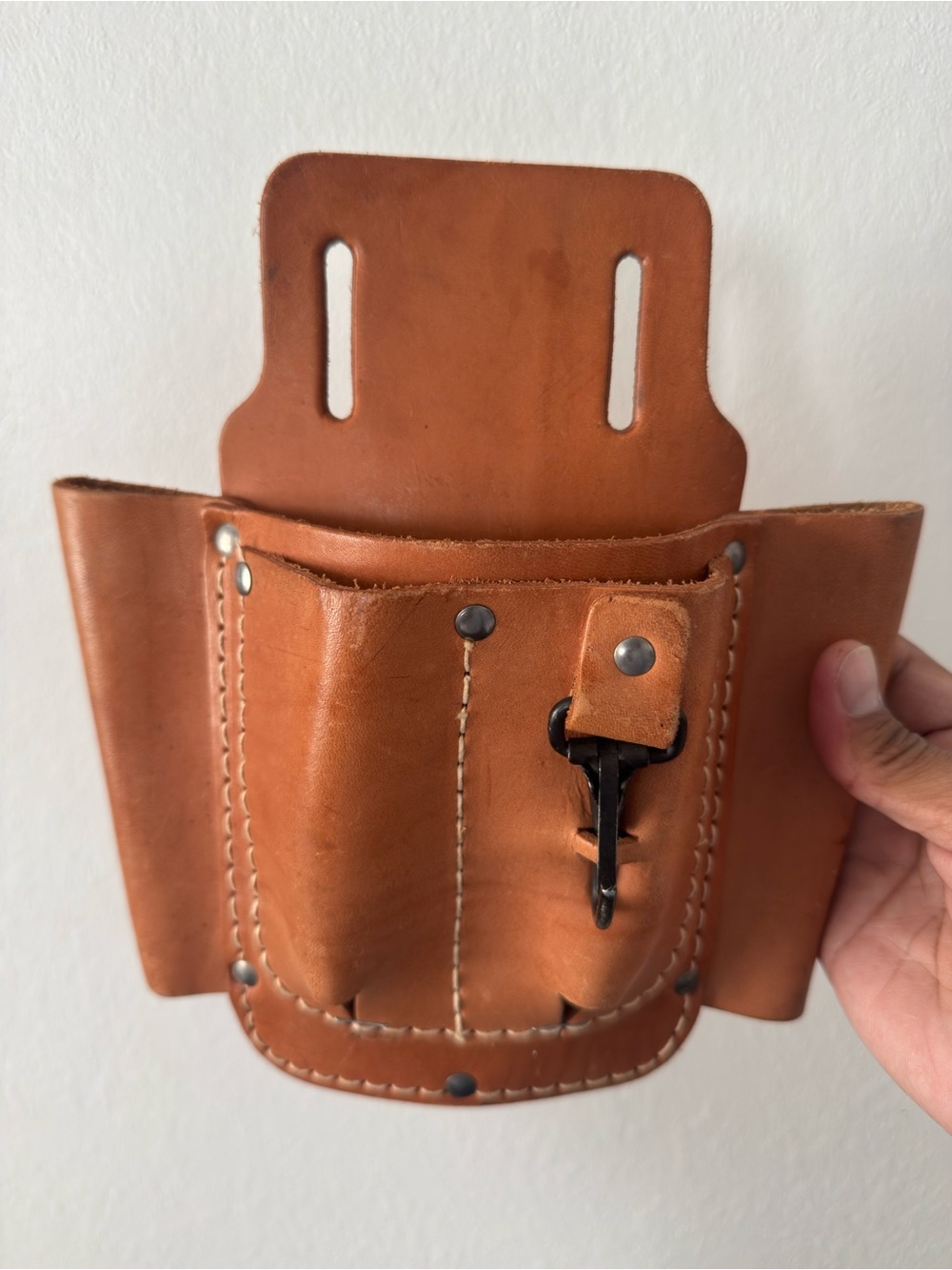 Chace Tan Leather Belt Pouch with Hook Closure